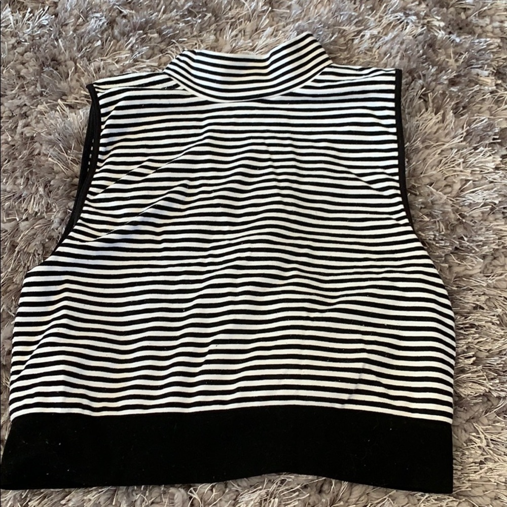Bebe stripped crop top